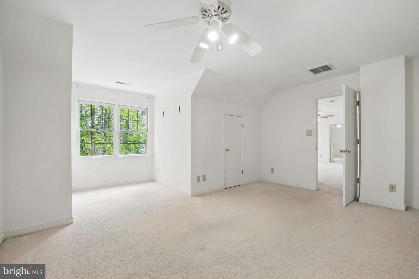 11217 Field Cir Property Photo 40