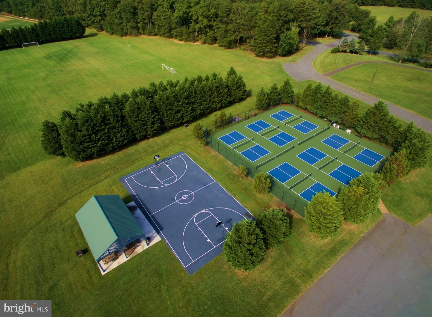 11217 Field Cir Property Photo 62