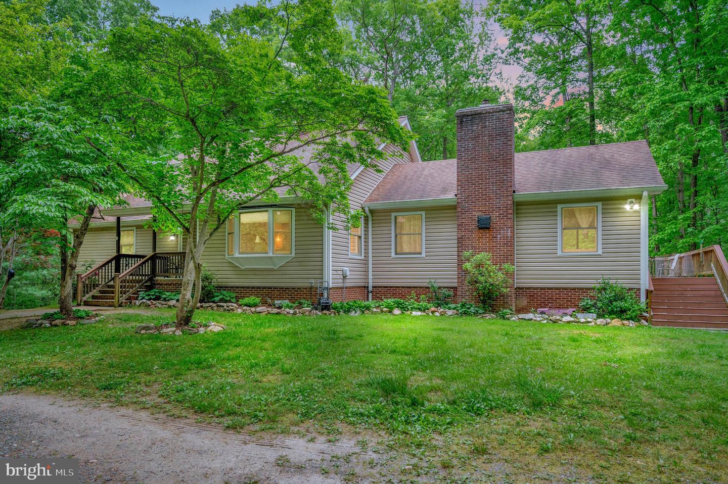 10001 SHAWNEE LN