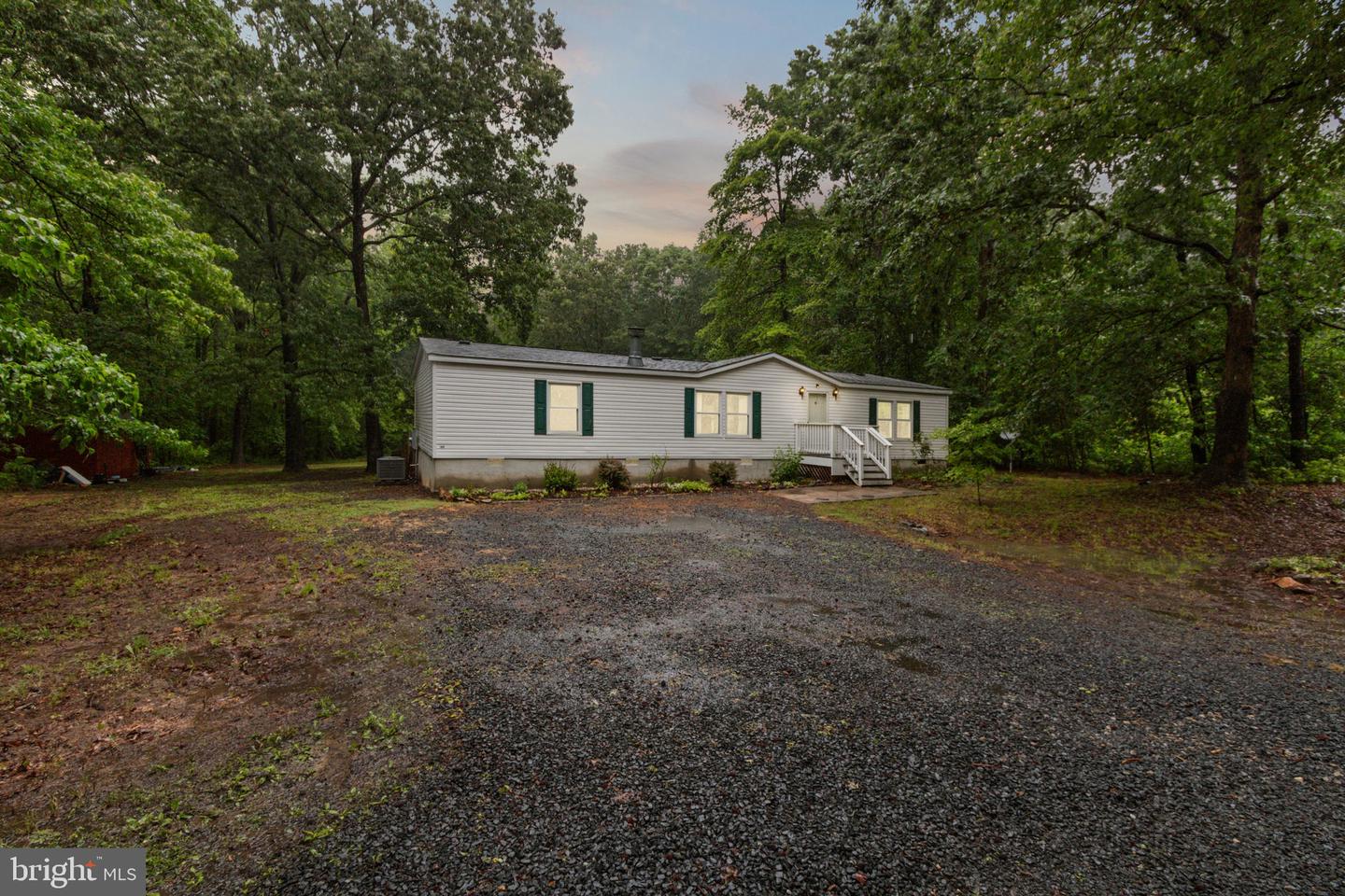 12805 W Catharpin Rd Property Photo 1
