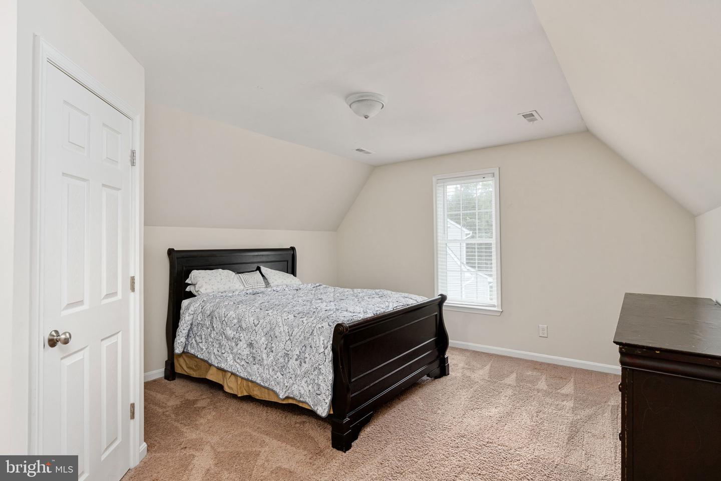 933 Churchill Dr Property Photo 35