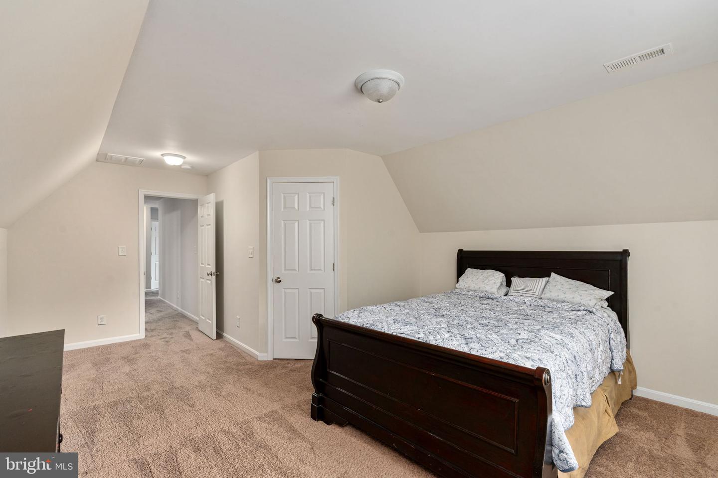 933 Churchill Dr Property Photo 37