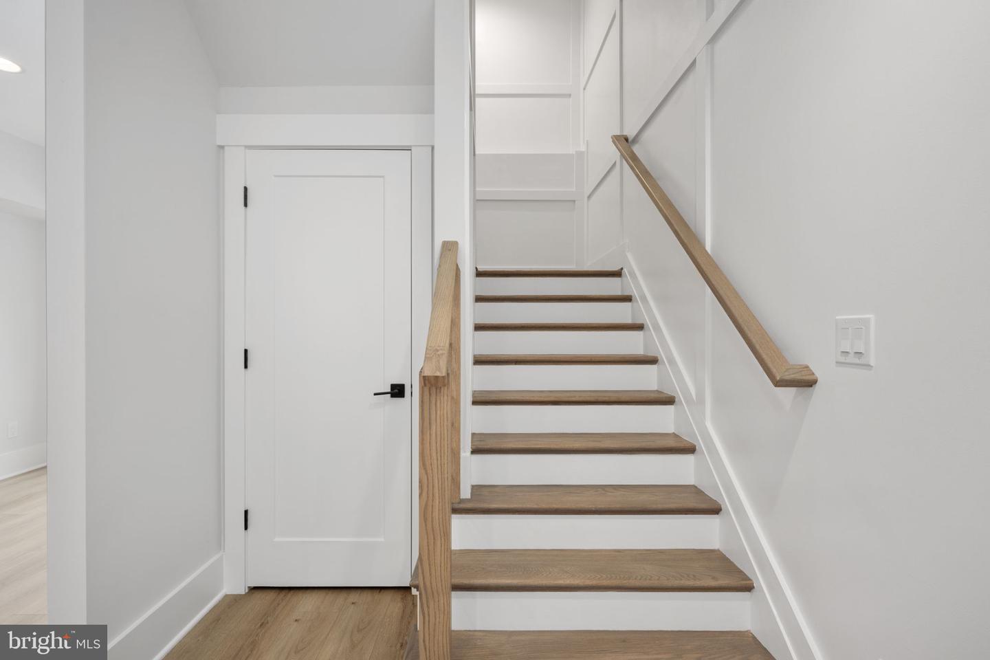 8639 Rosni Way Property Photo 13