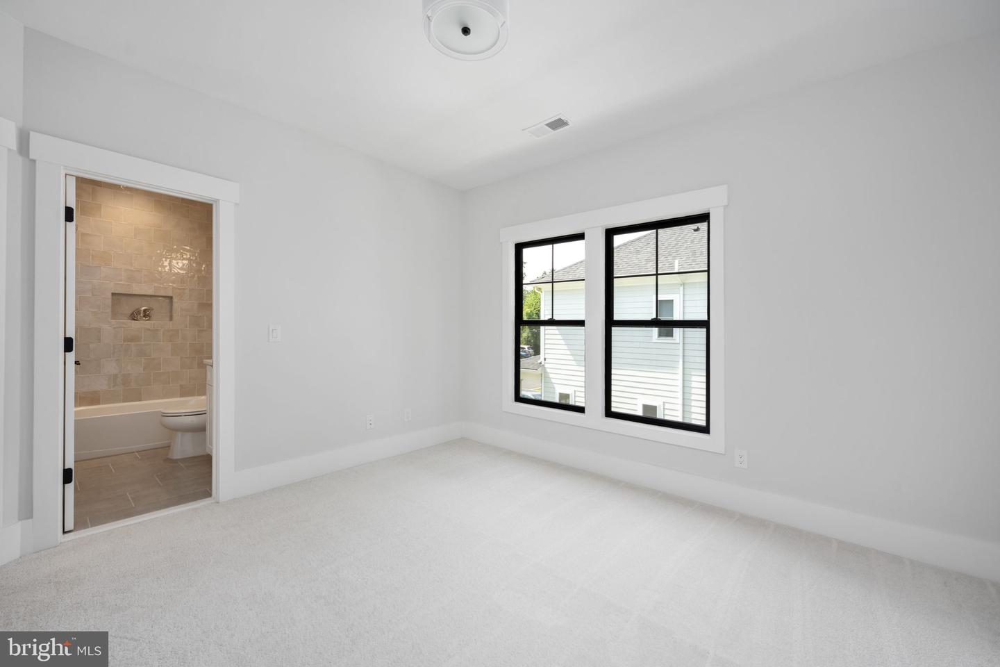 8639 Rosni Way Property Photo 54