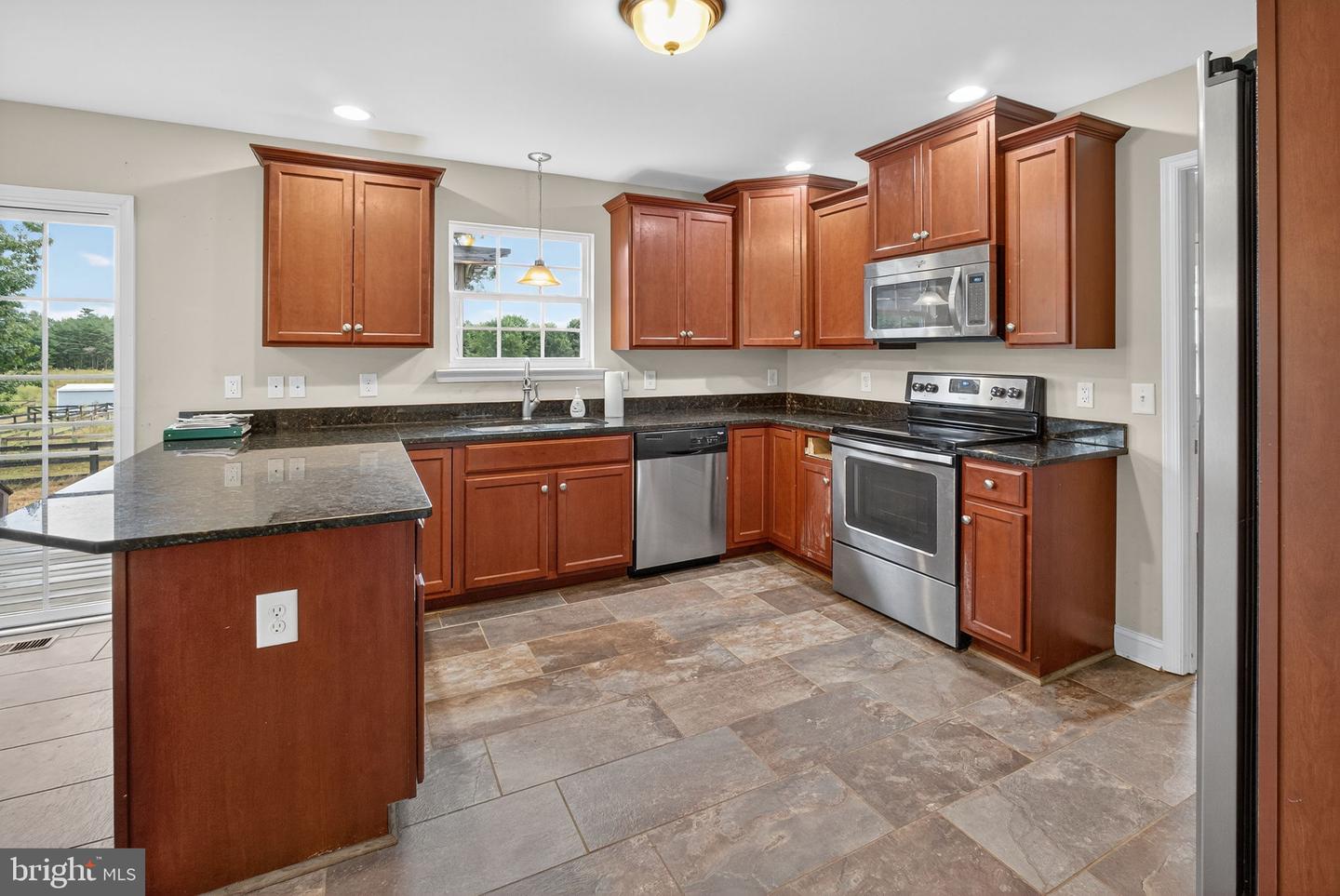 7841 Panier Rd Property Photo 18