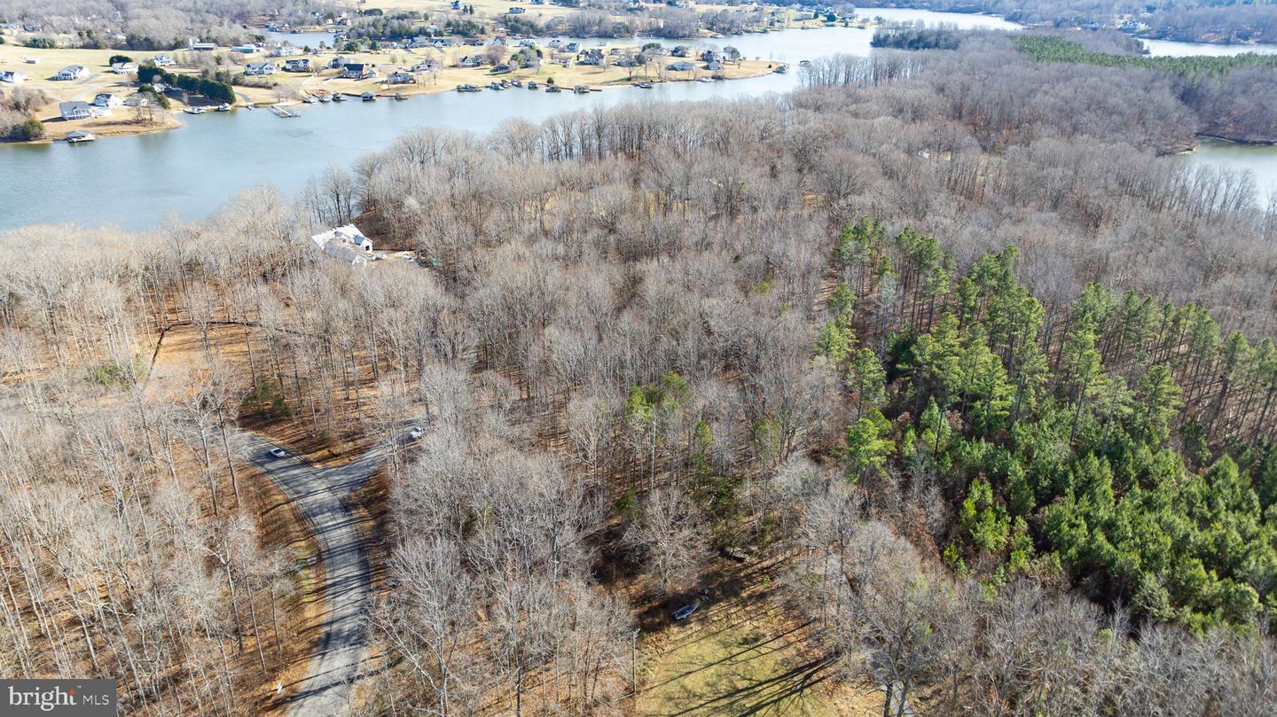 16110 Harris Ct Property Photo 14