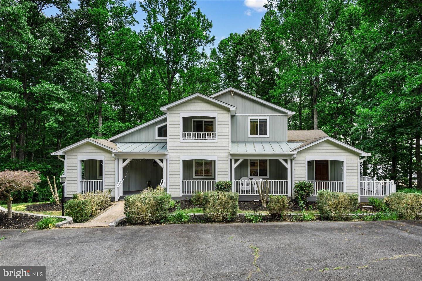 6227 EDS RD Property Photo 1