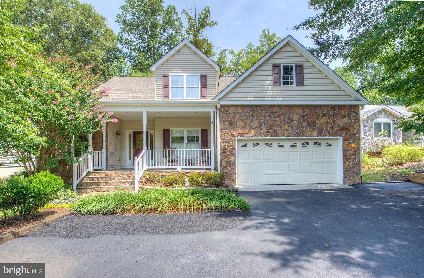 16016 Carrington Ct Property Photo 1