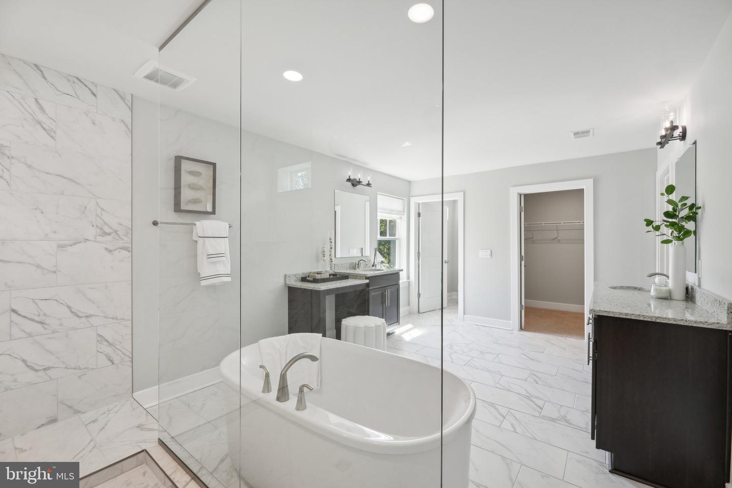 11403 Chalmers Ln Property Photo 46