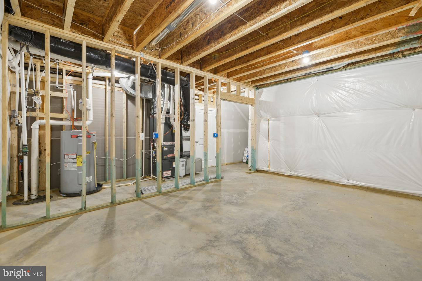 11403 Chalmers Ln Property Photo 51