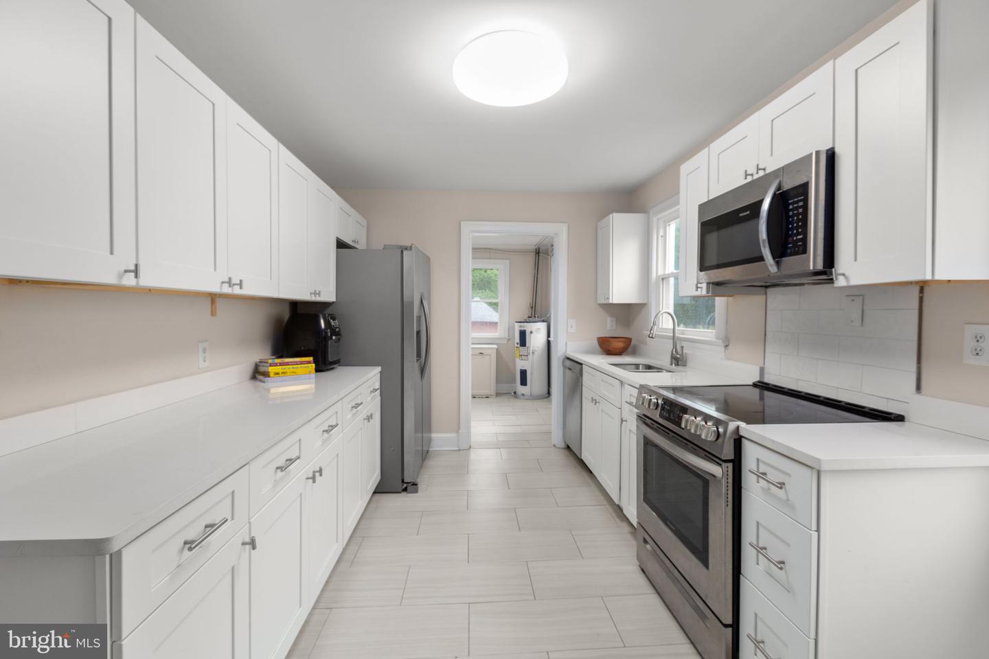10669 Post Oak Rd Property Photo 11