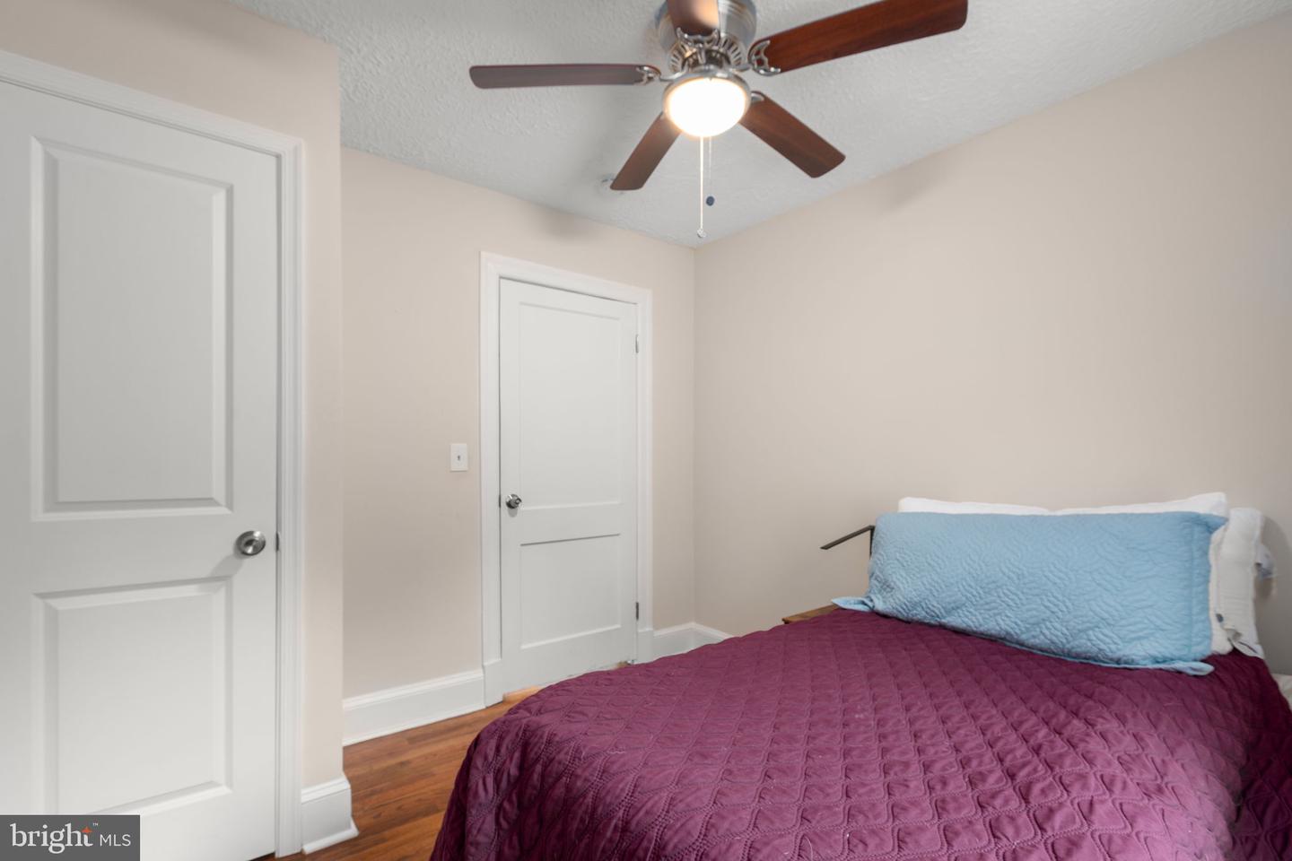 10669 Post Oak Rd Property Photo 16