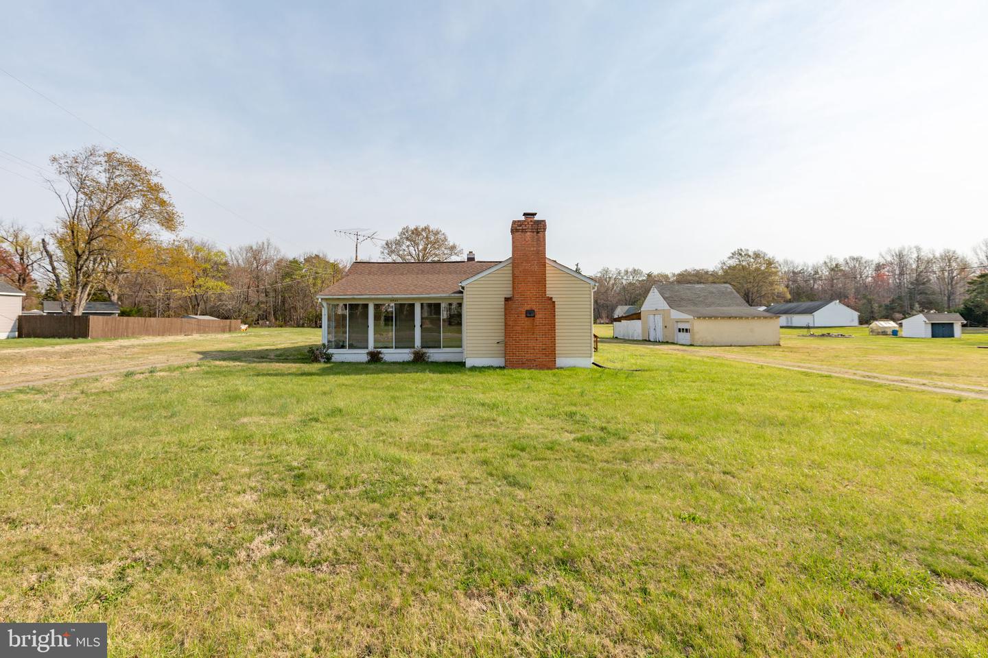 12425 Five Mile Rd Property Photo 4