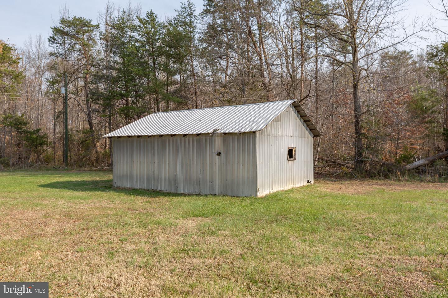 12425 Five Mile Rd Property Photo 9