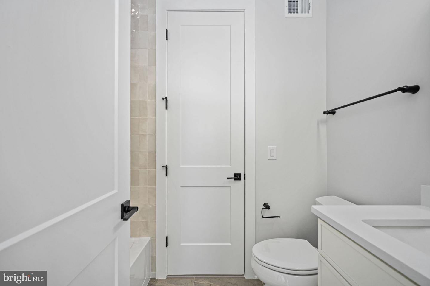 9435 Signature Way Property Photo 28