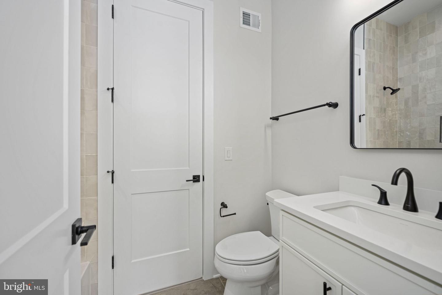 9435 Signature Way Property Photo 29