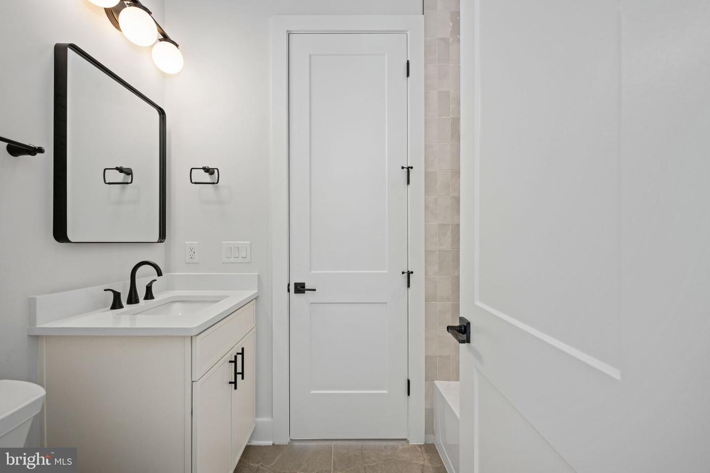 9435 Signature Way Property Photo 33