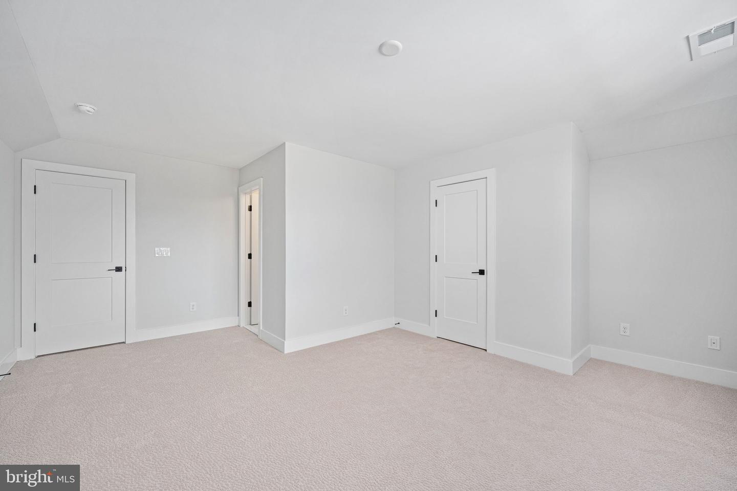 9435 Signature Way Property Photo 79