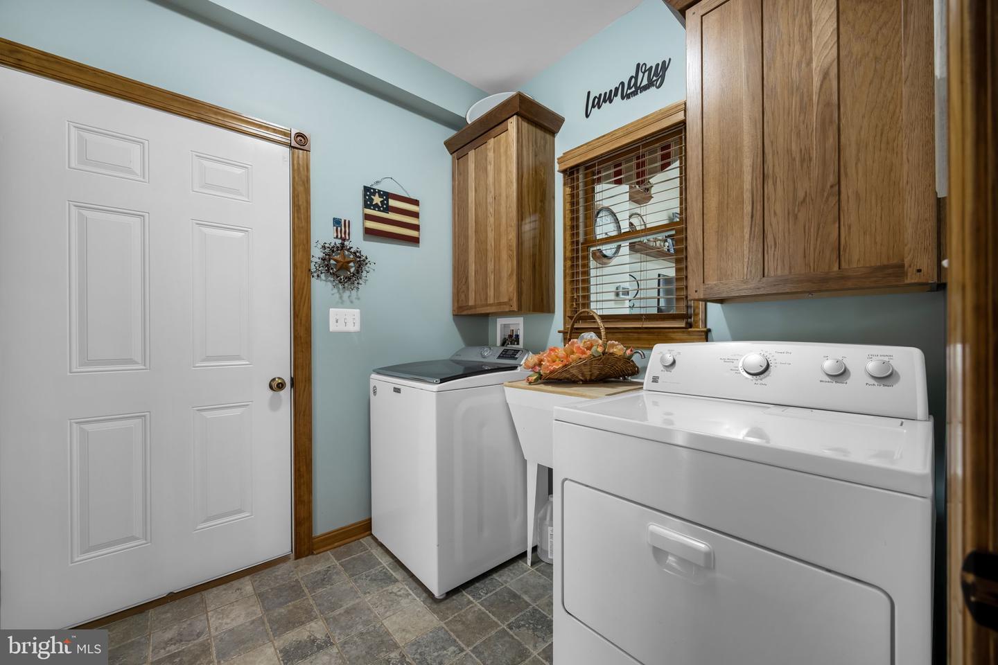 6657 Lawyers Rd Property Photo 33