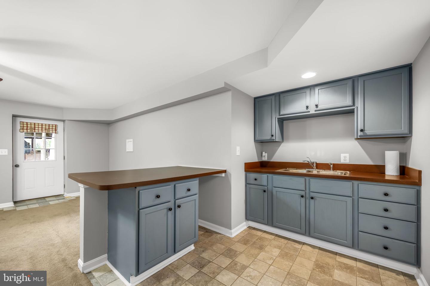 6657 Lawyers Rd Property Photo 43