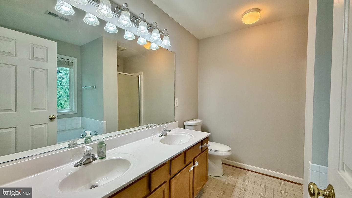 12804 Plantation Dr Property Photo 24