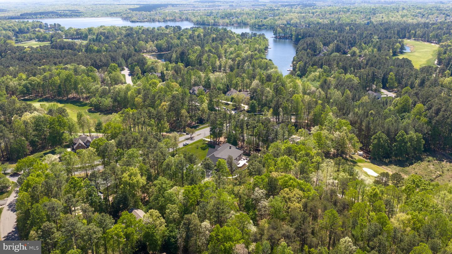 11515 Fawn Lake Pkwy Property Photo 3