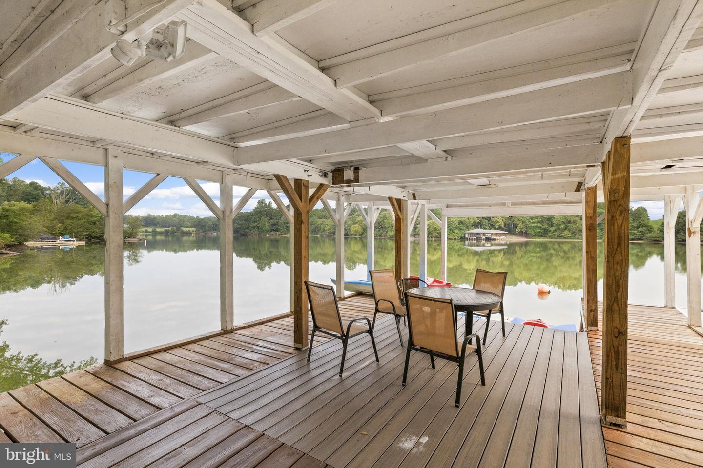 6406 Carter Ln Property Photo 10