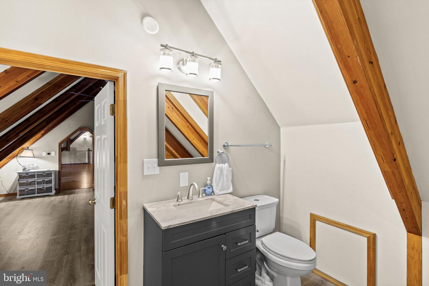 6406 Carter Ln Property Photo 48