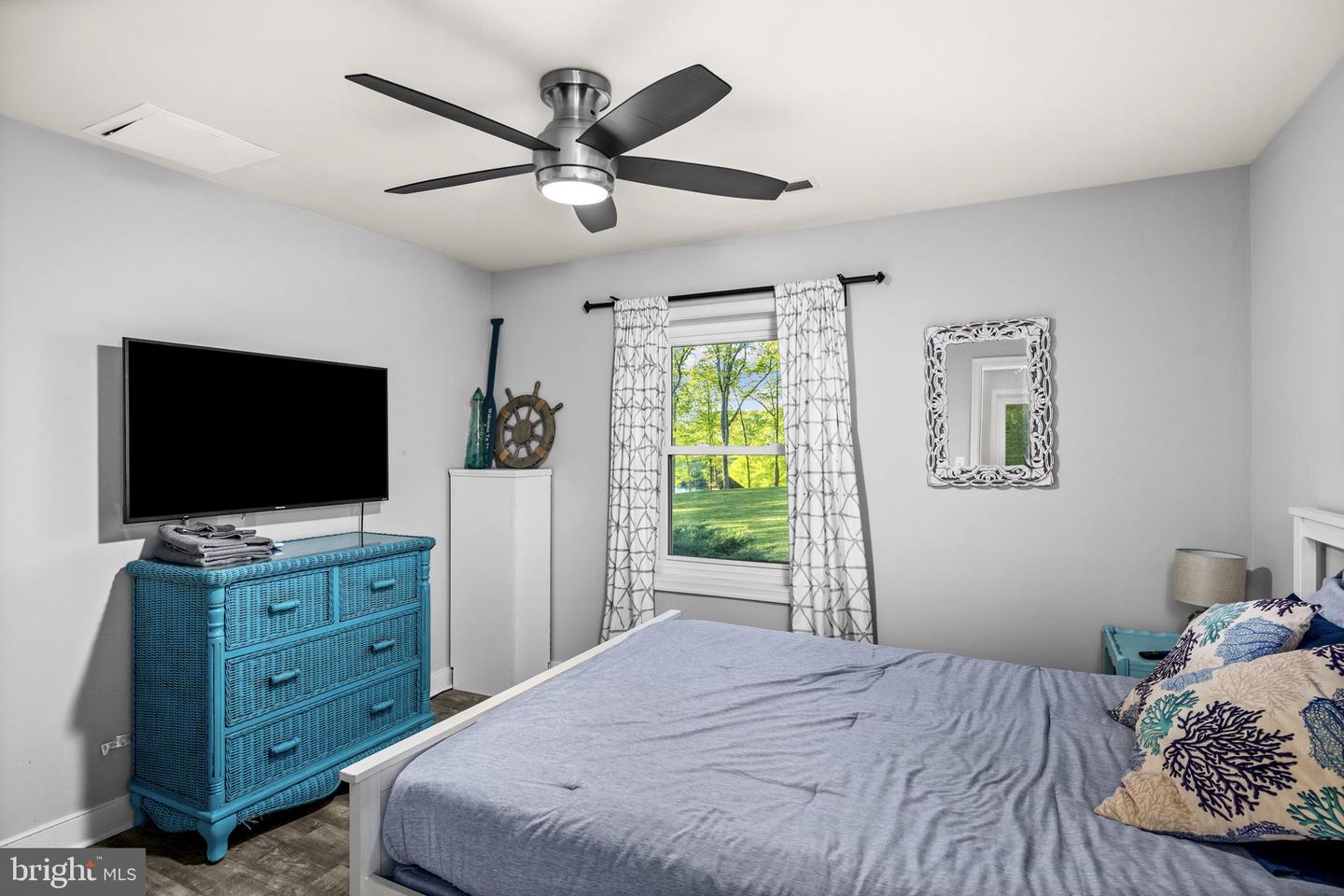 6406 Carter Ln Property Photo 54
