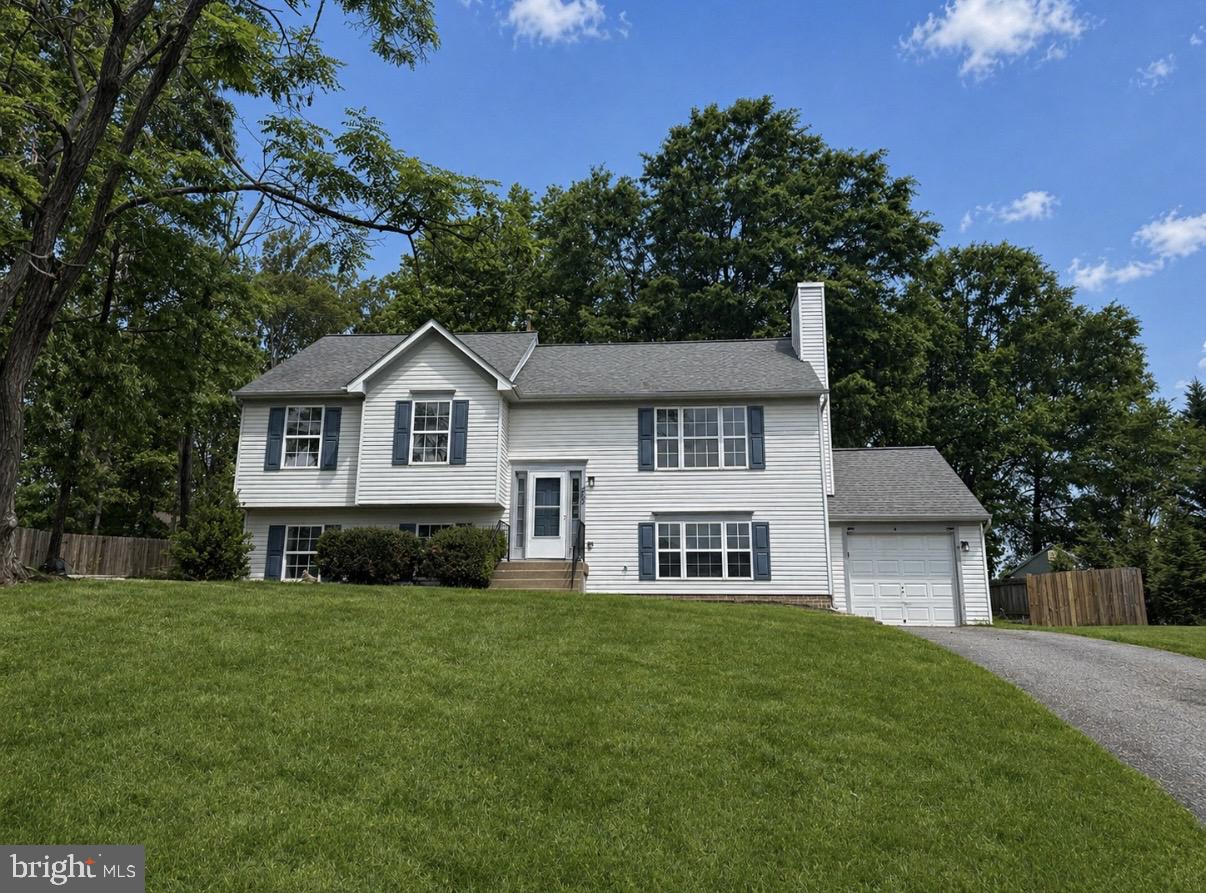 5703 Westchester Ln Property Photo 1