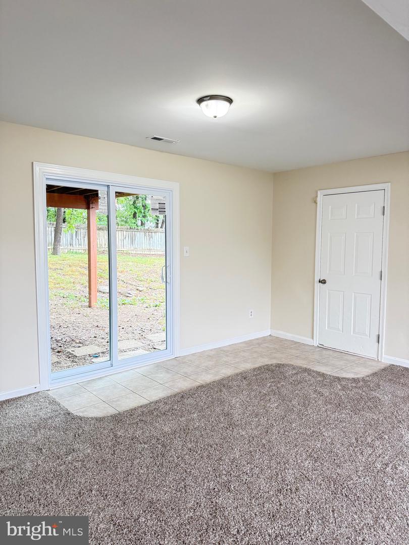 5703 Westchester Ln Property Photo 12