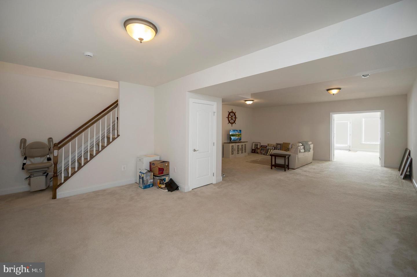 7910 Burbank Ave Property Photo 37