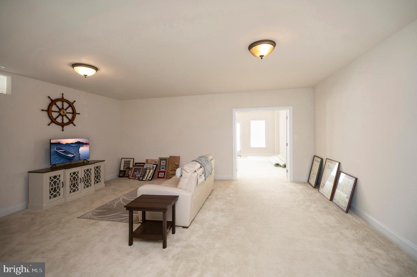 7910 Burbank Ave Property Photo 40