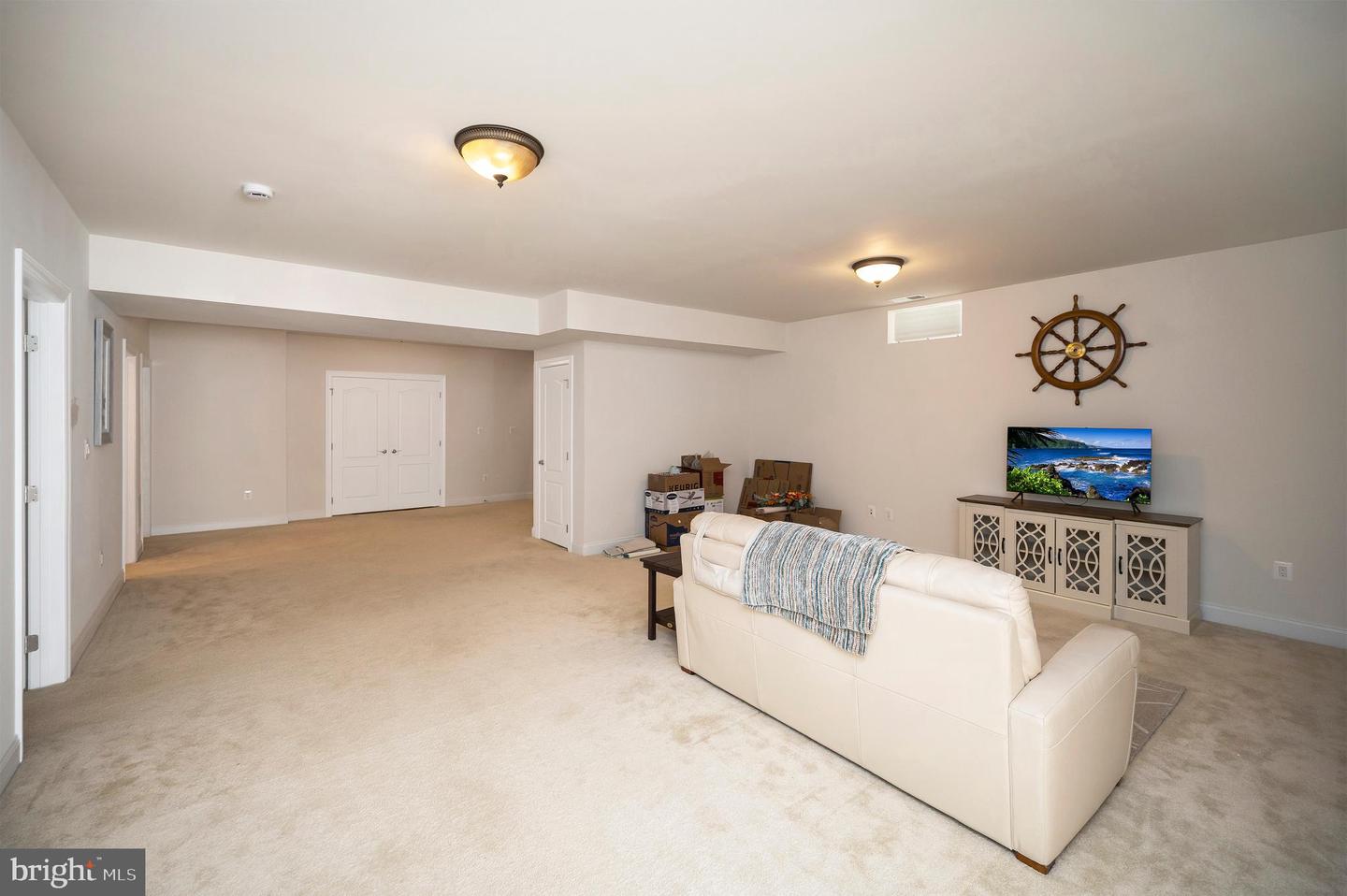 7910 Burbank Ave Property Photo 42