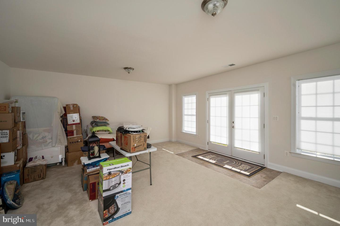 7910 Burbank Ave Property Photo 43