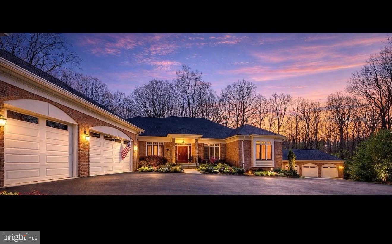13801 HUNTING RUN DR Property Photo 1