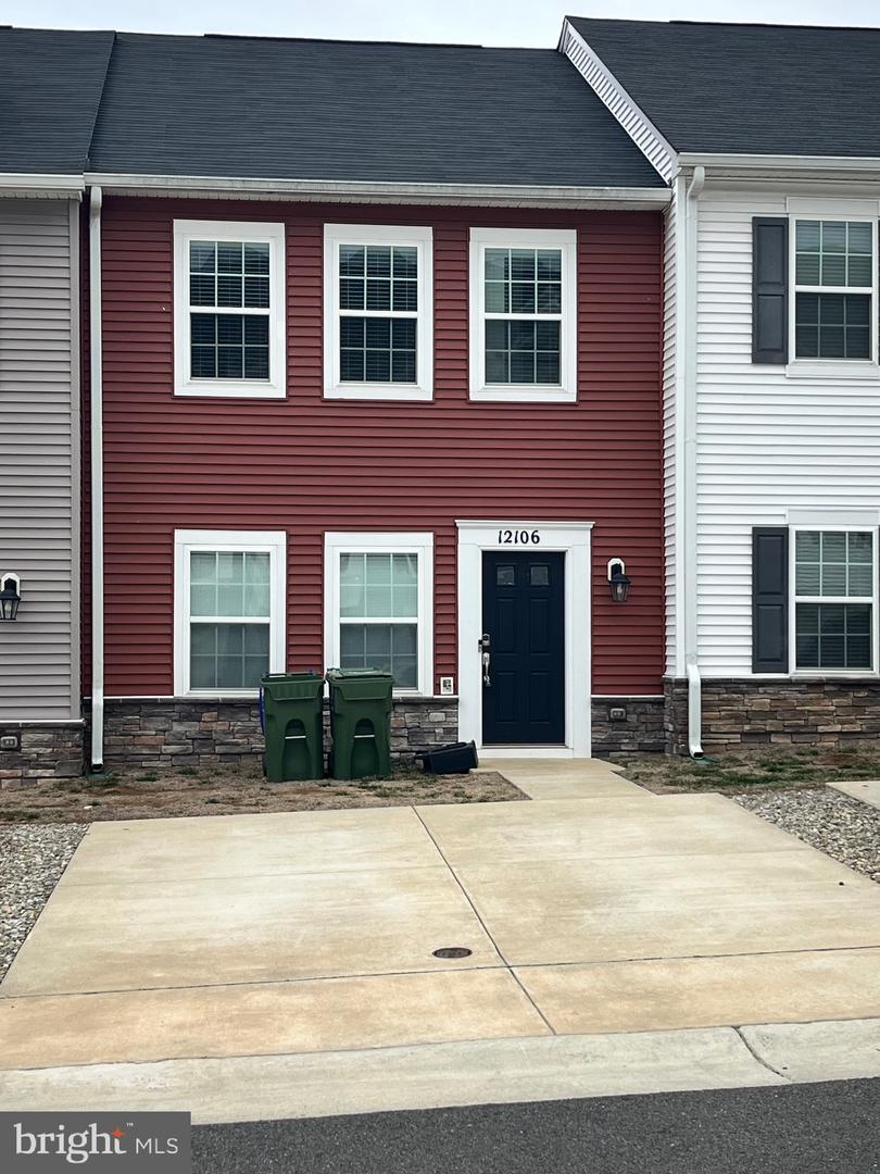 12106 BOWLING FARM CT