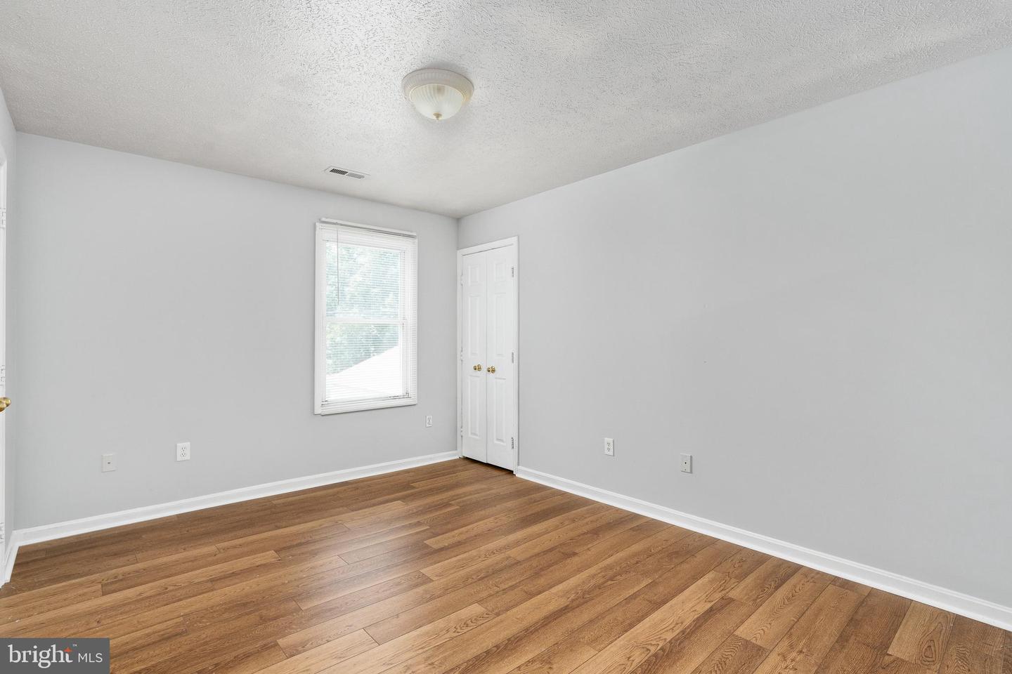 111 Pender St Property Photo 26