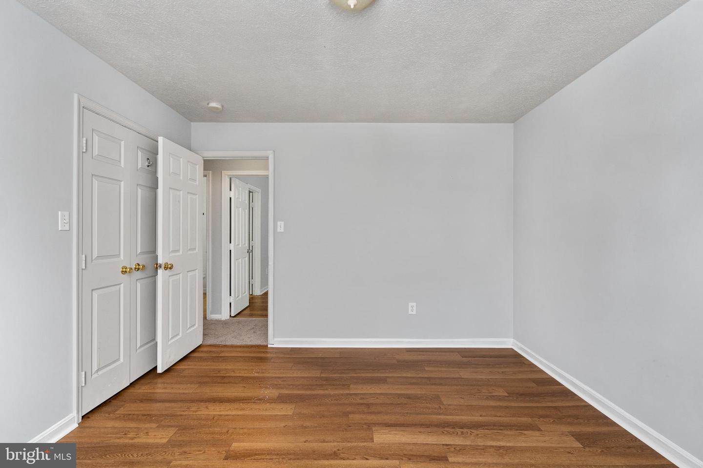 111 Pender St Property Photo 27