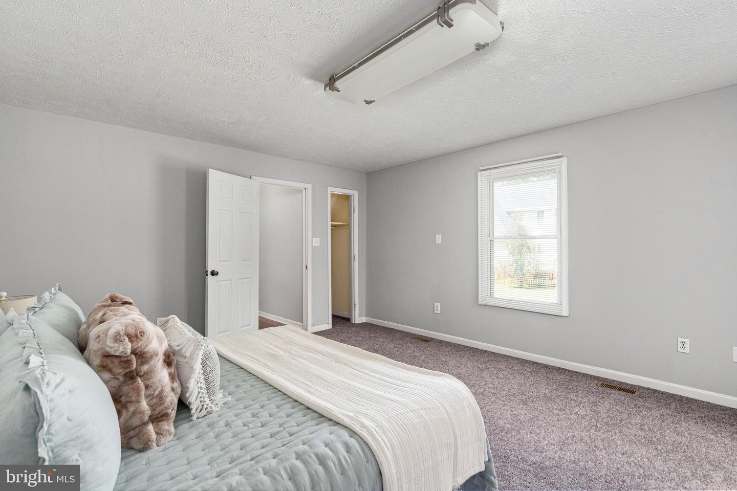 111 Pender St Property Photo 38