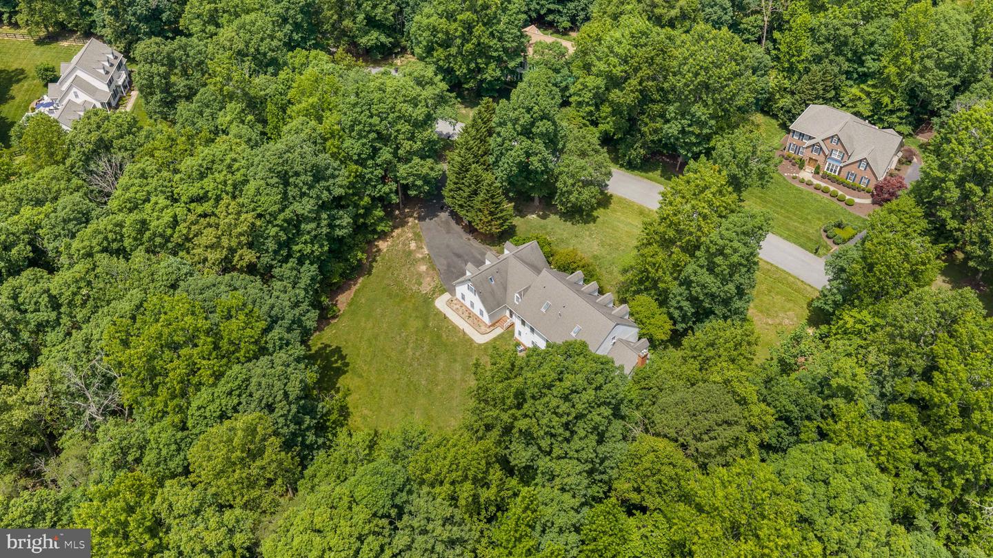 8412 Pathfinders Ct Property Photo 6