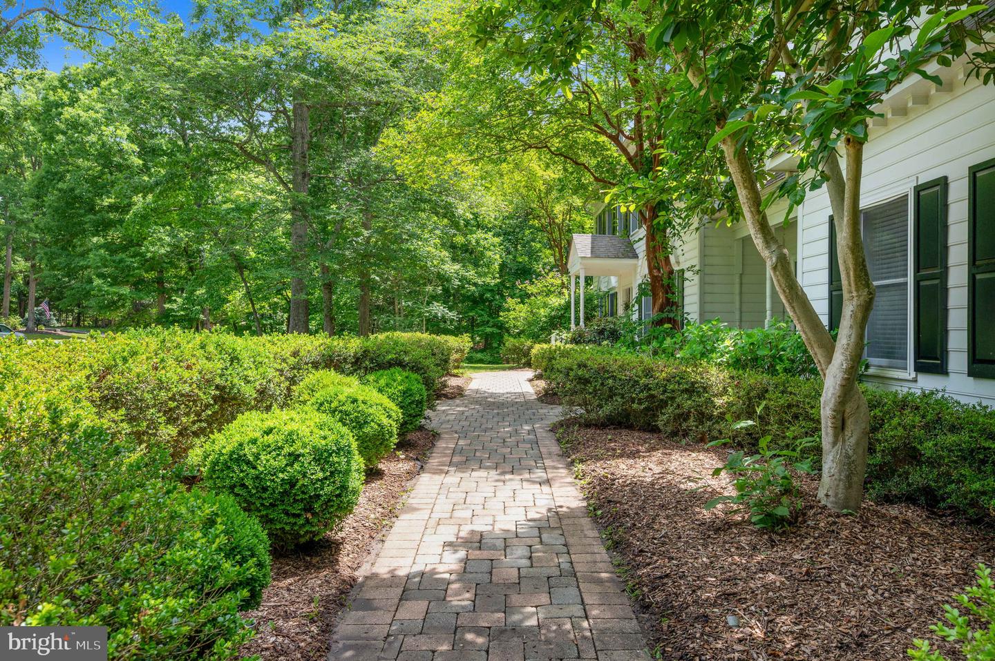 8412 Pathfinders Ct Property Photo 14