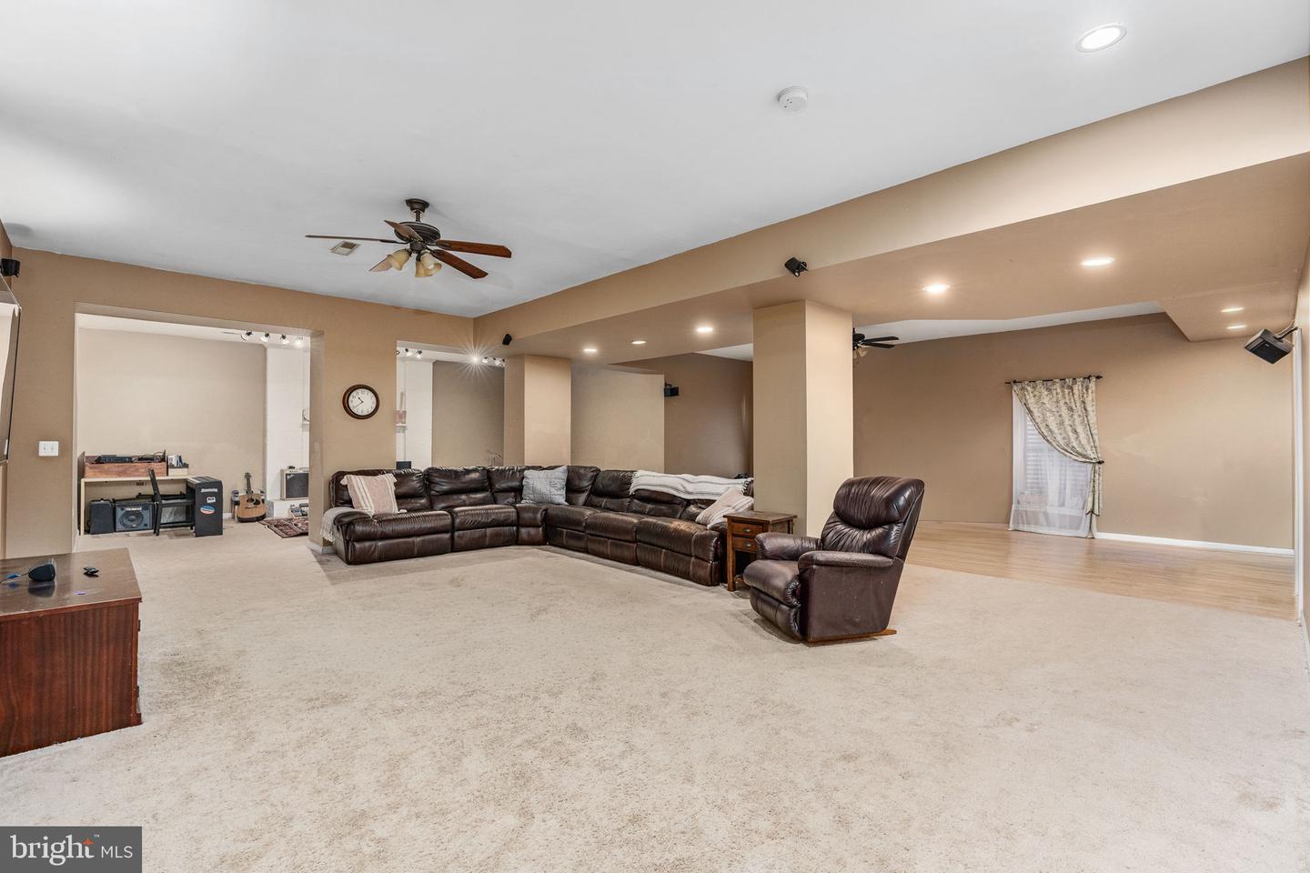 8412 Pathfinders Ct Property Photo 54