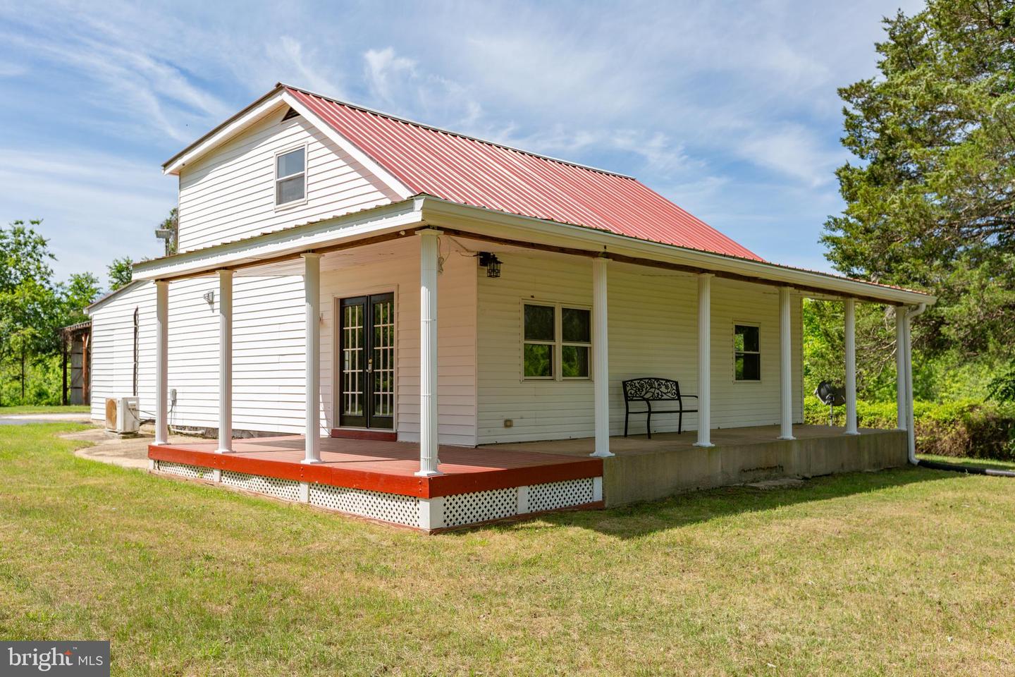 10827 Catharpin Rd Property Photo 1