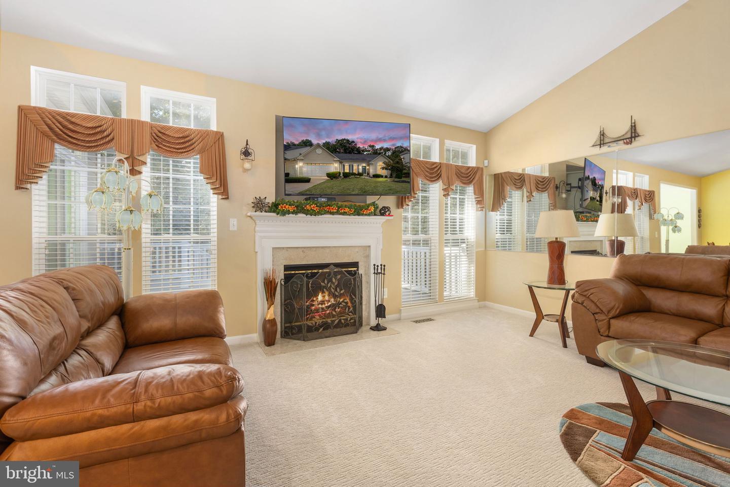 6131 W Greenbrier River Rd Property Photo 3