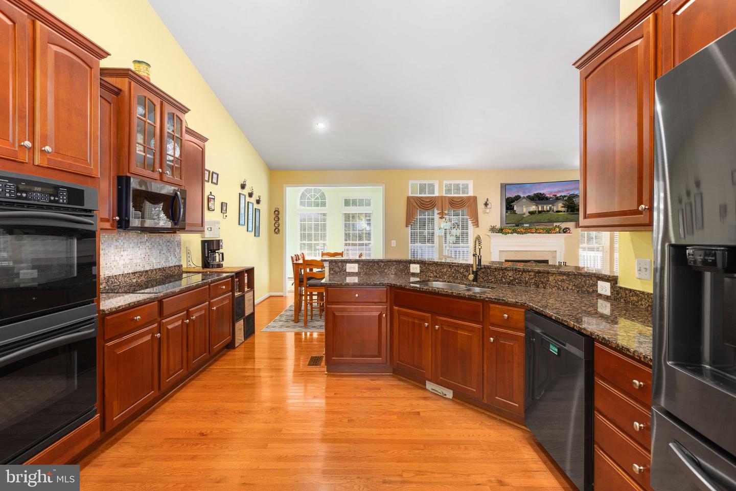 6131 W Greenbrier River Rd Property Photo 4