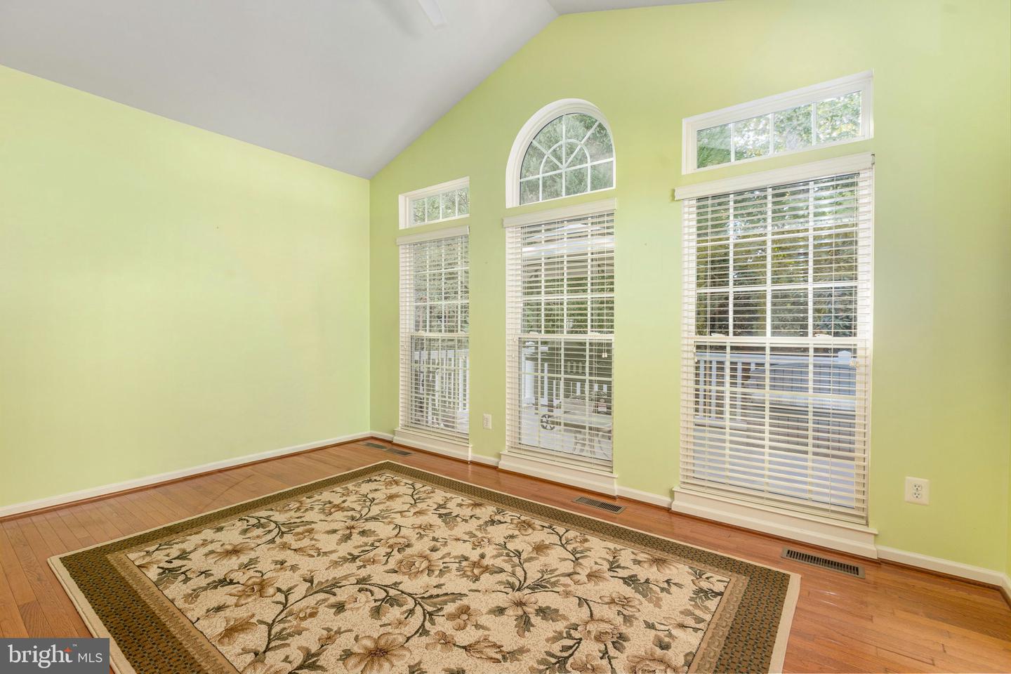6131 W Greenbrier River Rd Property Photo 17