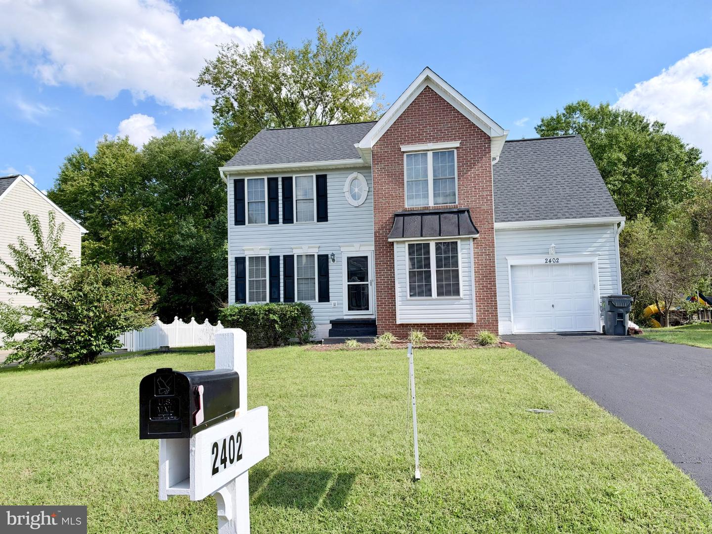 2402 RUFFIN DR Property Photo 1