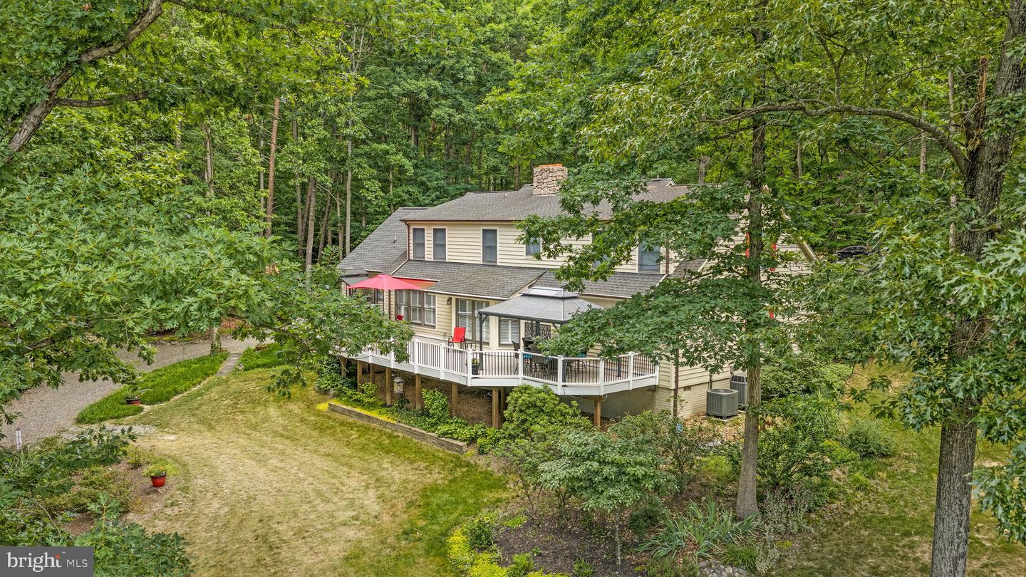 11105 Waddell Rd Property Photo 2