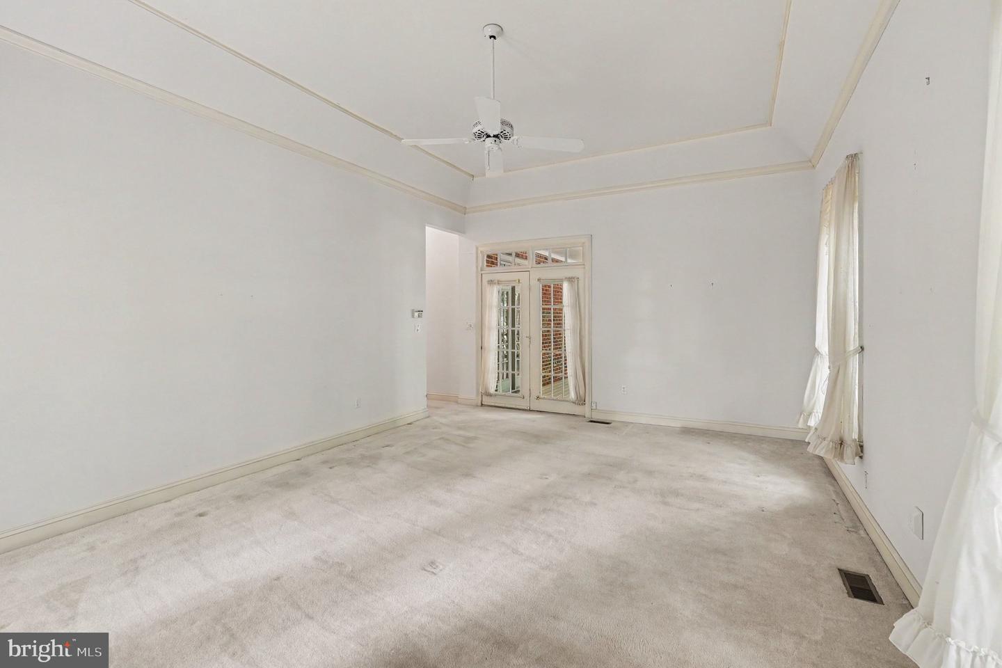 13517 5th Corps Ln Property Photo 17